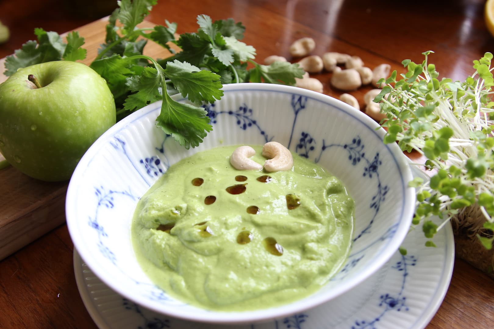 Apple Cashew Nut Coriander Sauce — 2