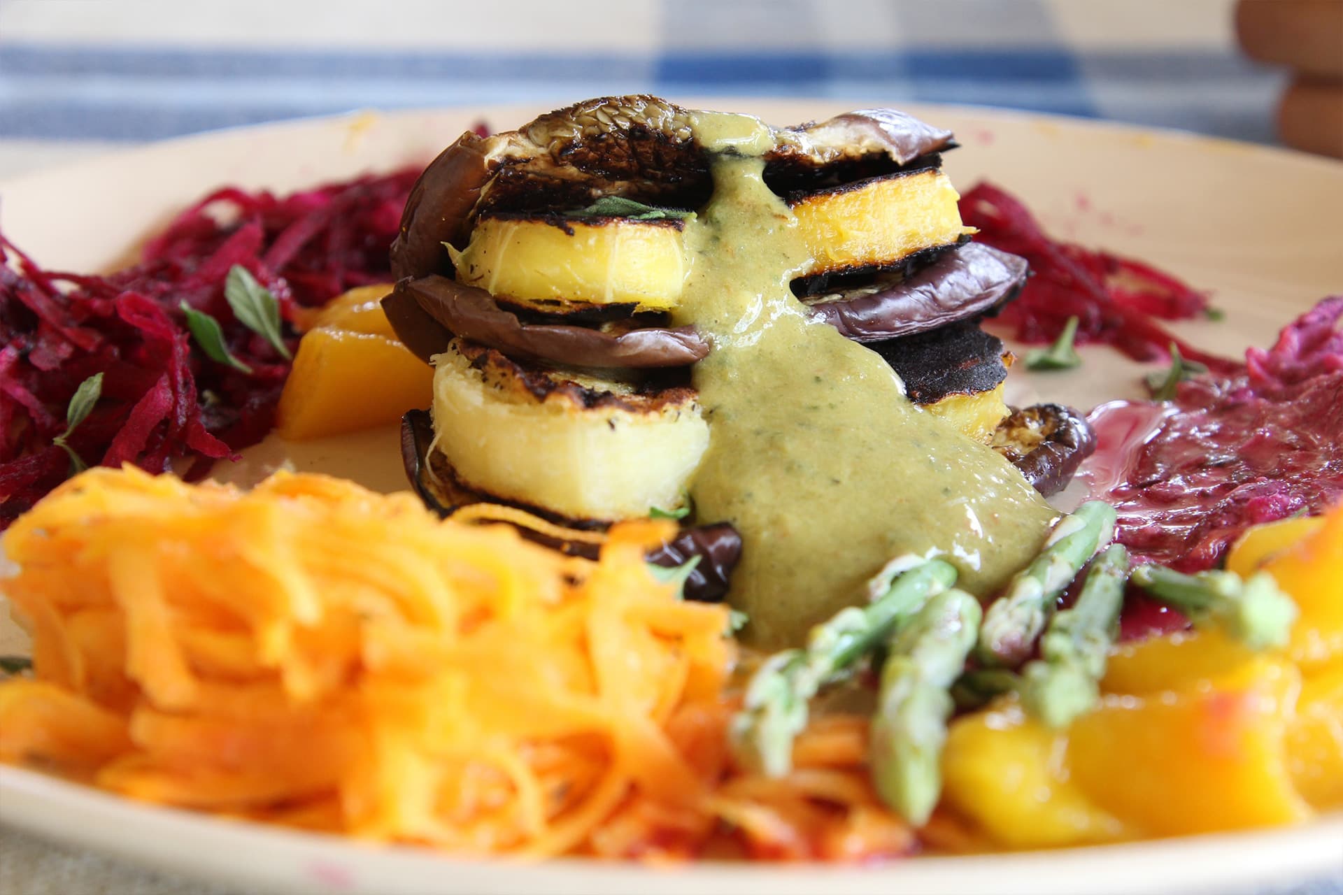 Aubergine Bananaplatanostack 1