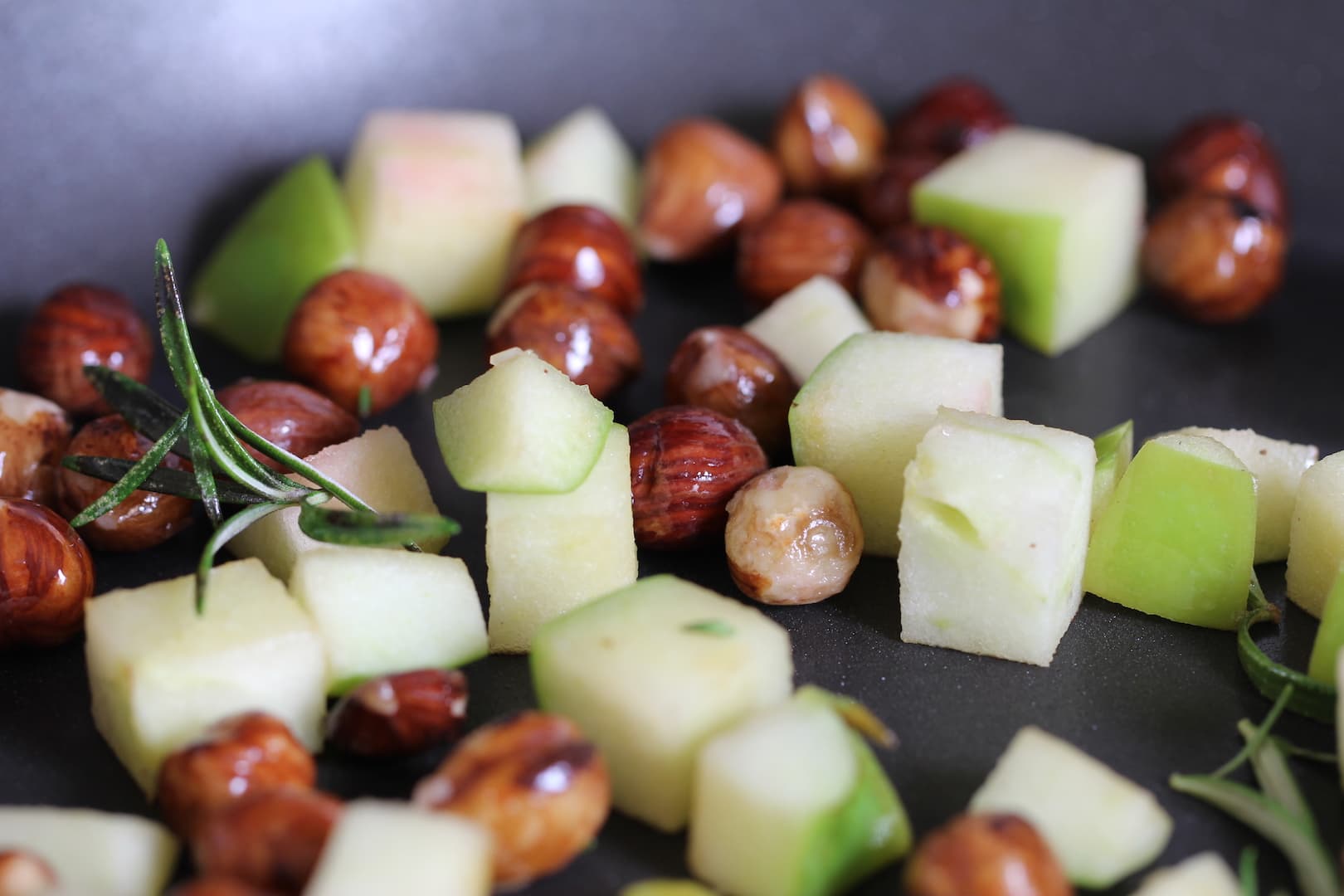 Hazelnut Sprouts Coco salad 1