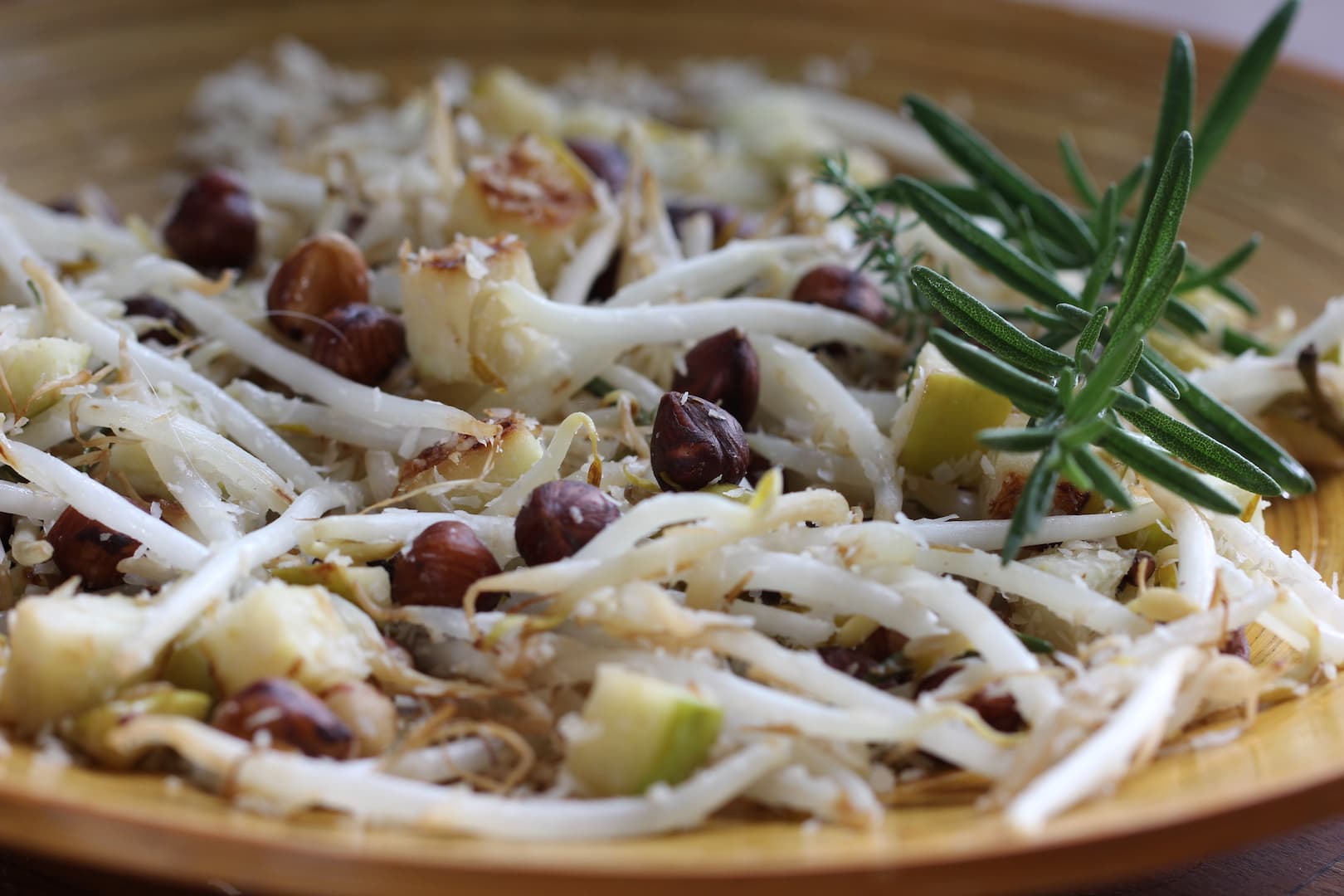 Hazelnut Sprouts Coco salad 5