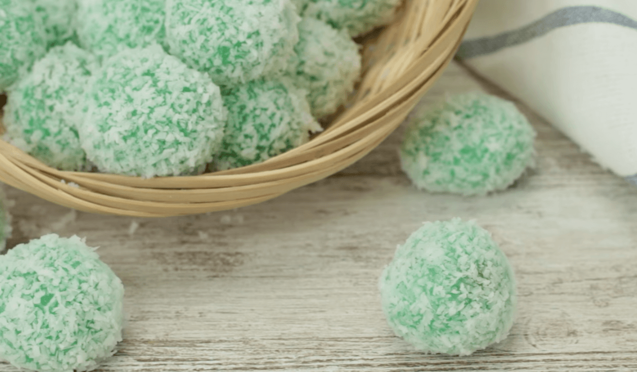 Pandan coconut balls 4